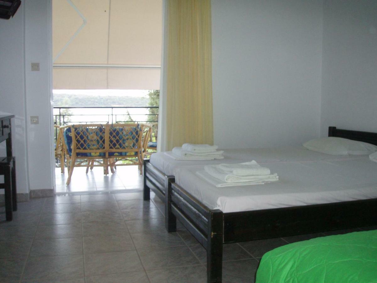 Sailors Apartments Perigiali Nydri (Lefkada) Esterno foto