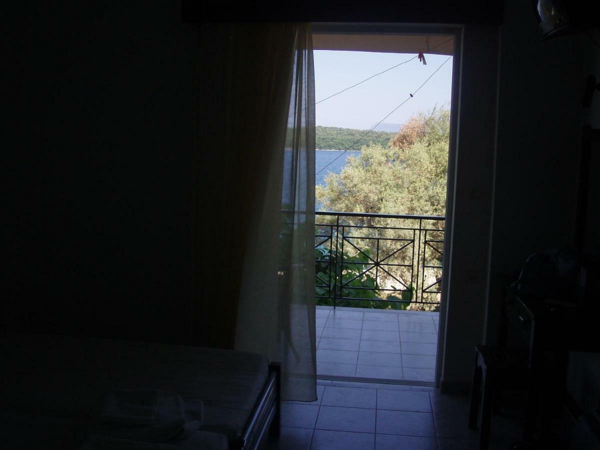 Sailors Apartments Perigiali Nydri (Lefkada) Esterno foto